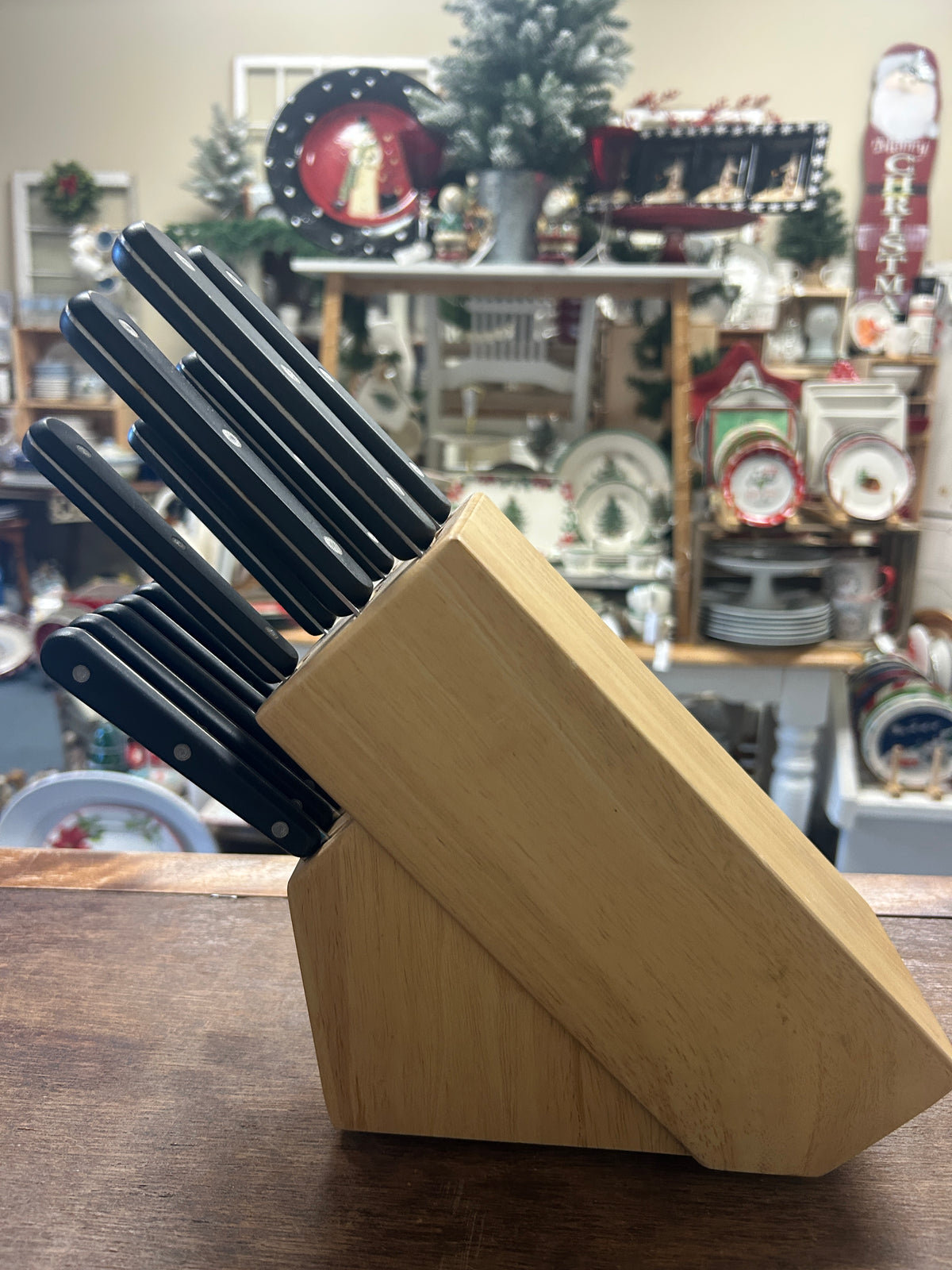 Black J.A. Henckels 12 Pcs Knives & Block, 8"