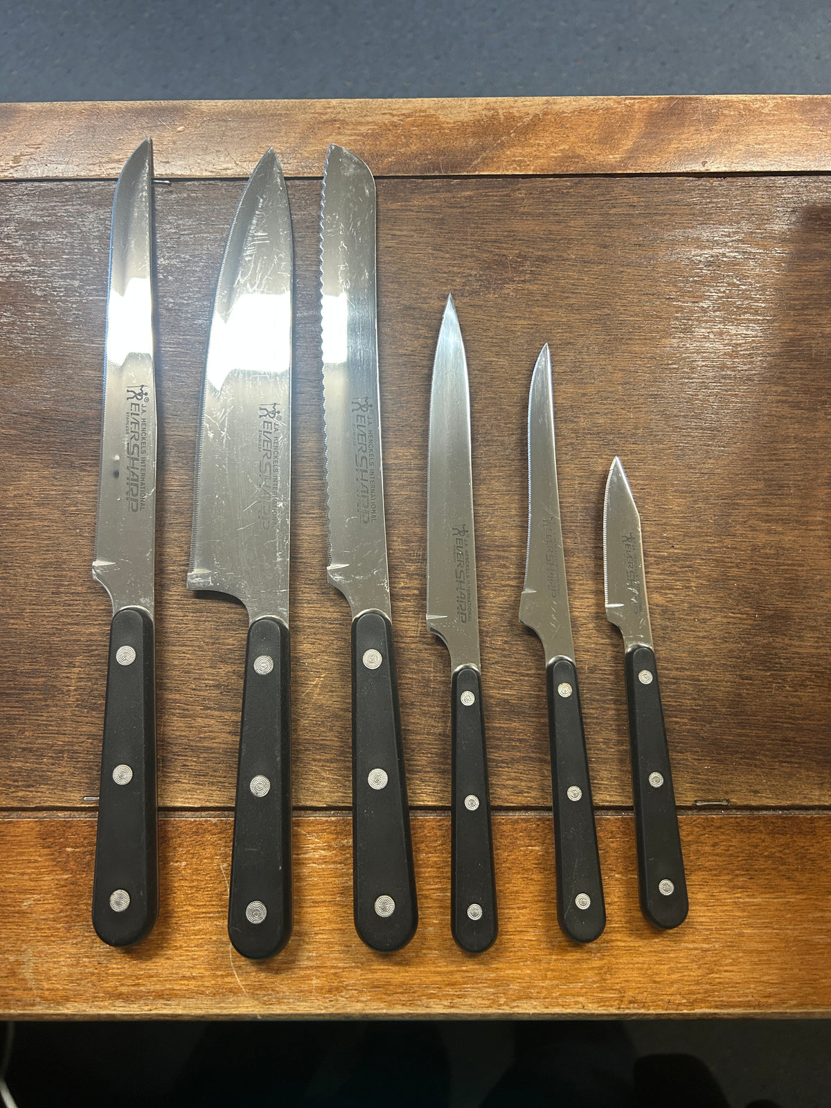 Black J.A. Henckels 12 Pcs Knives & Block, 8"