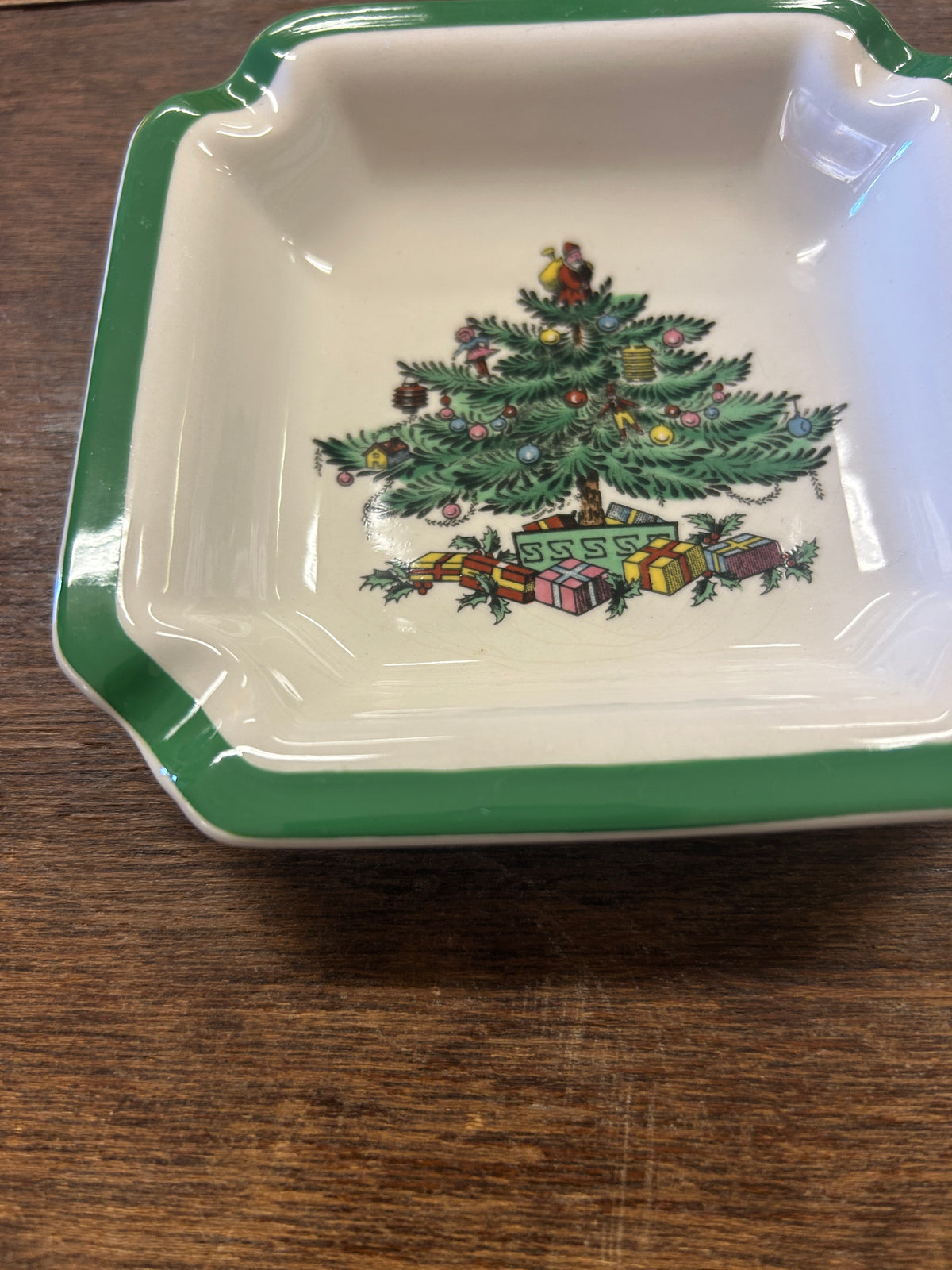 Red Green White Spode Christmas Tree Ash Tray/Bowl England, 4 1/2"