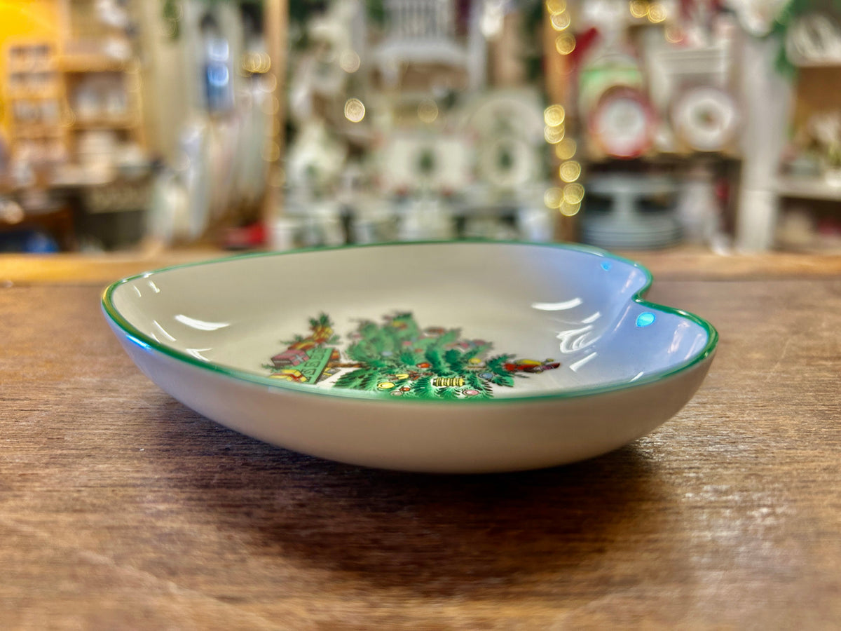 Red Green White Spode Christmas Tree Heart Bowl England, 4 1/4"