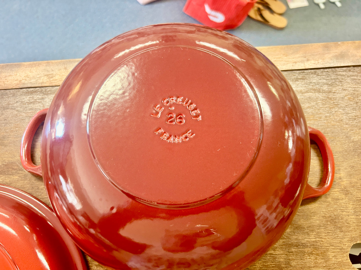 Red Le Creuset Red 5.5 QT Signature Stew, 5.5 QT