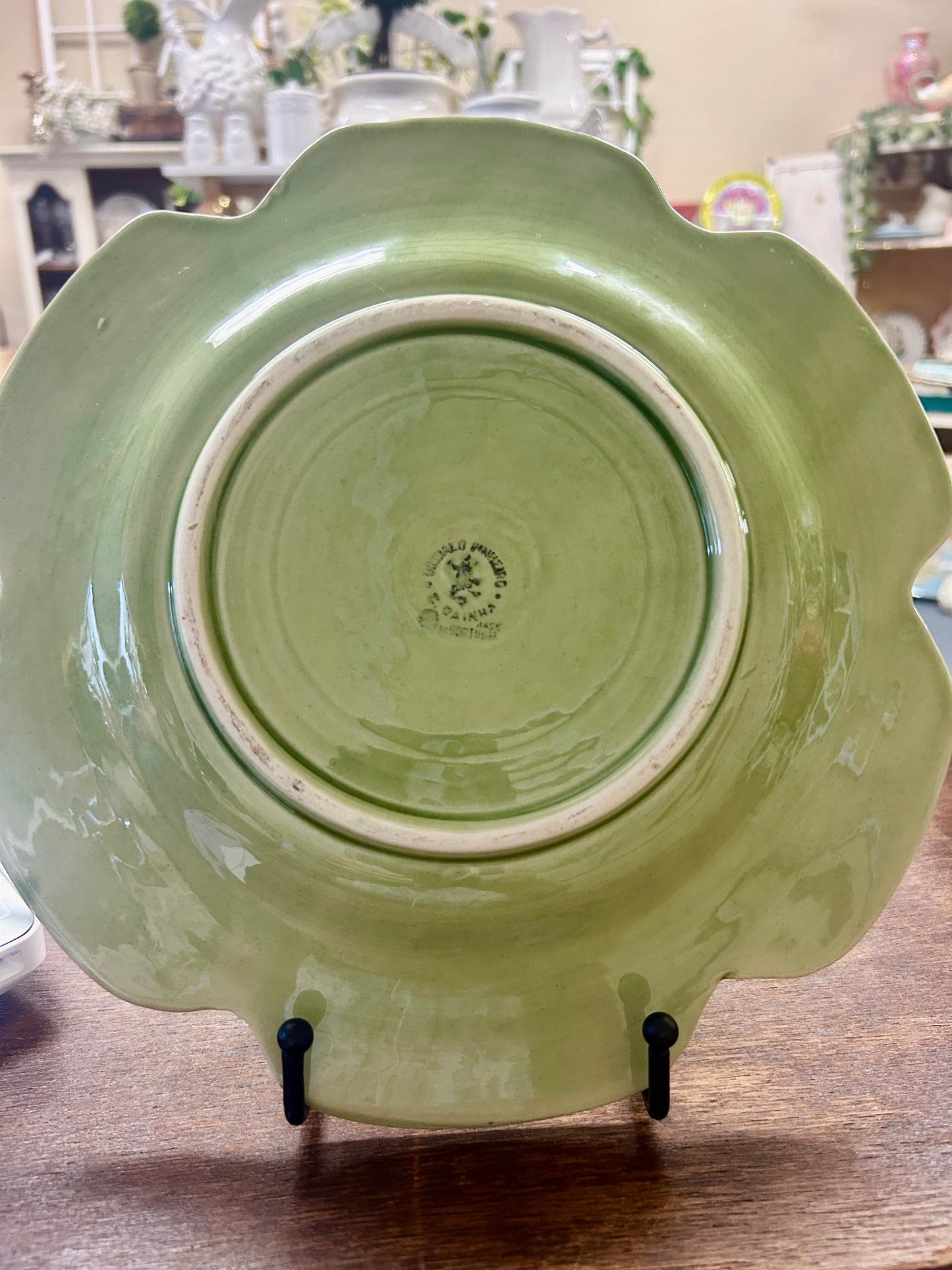 Green Bordallo Pinheiro Cabbage Plate Portugal, 10 3/4"