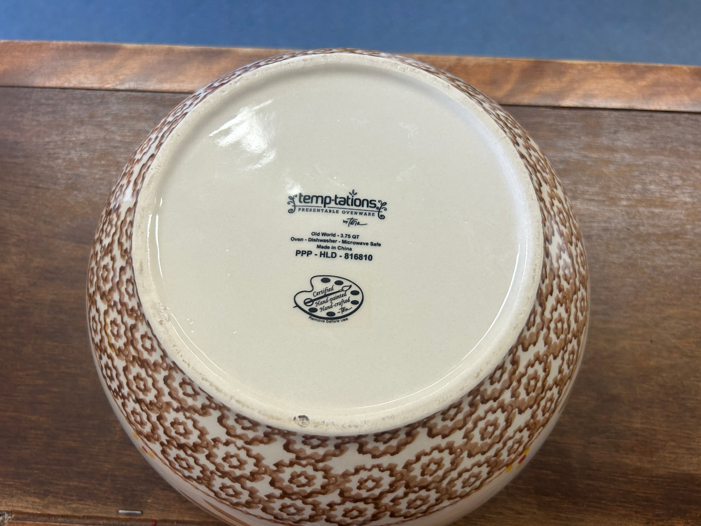 Brown Temptations Old World Bowl, 3.75 QT