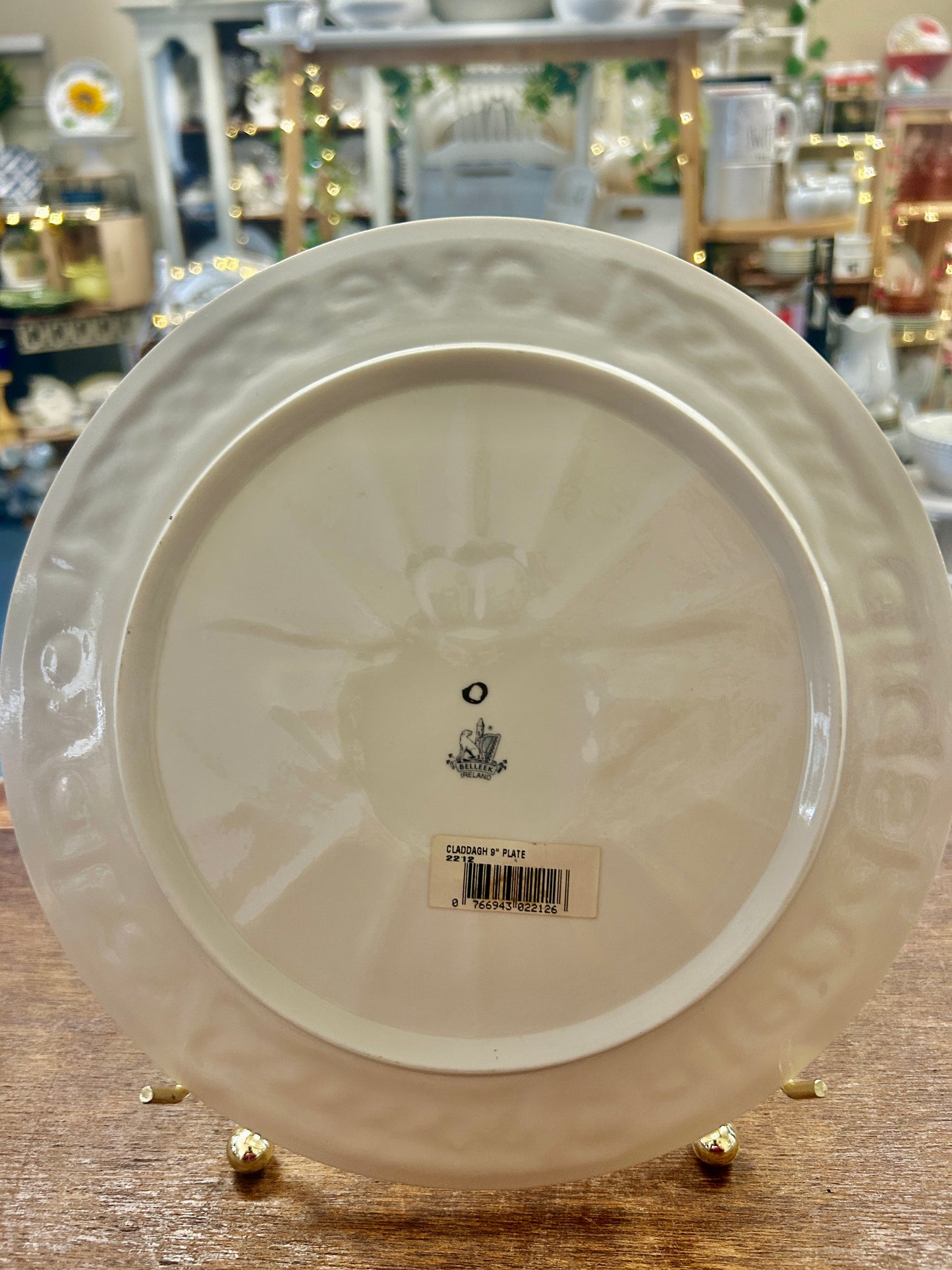 White Belleek Claddagh Heart Box Ireland, 3 1/4"