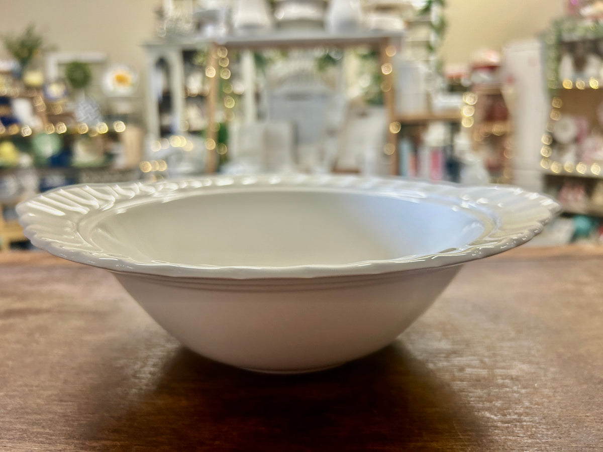 White Johnson Bros handled bowl, 10 in, ribbed scalloped rim