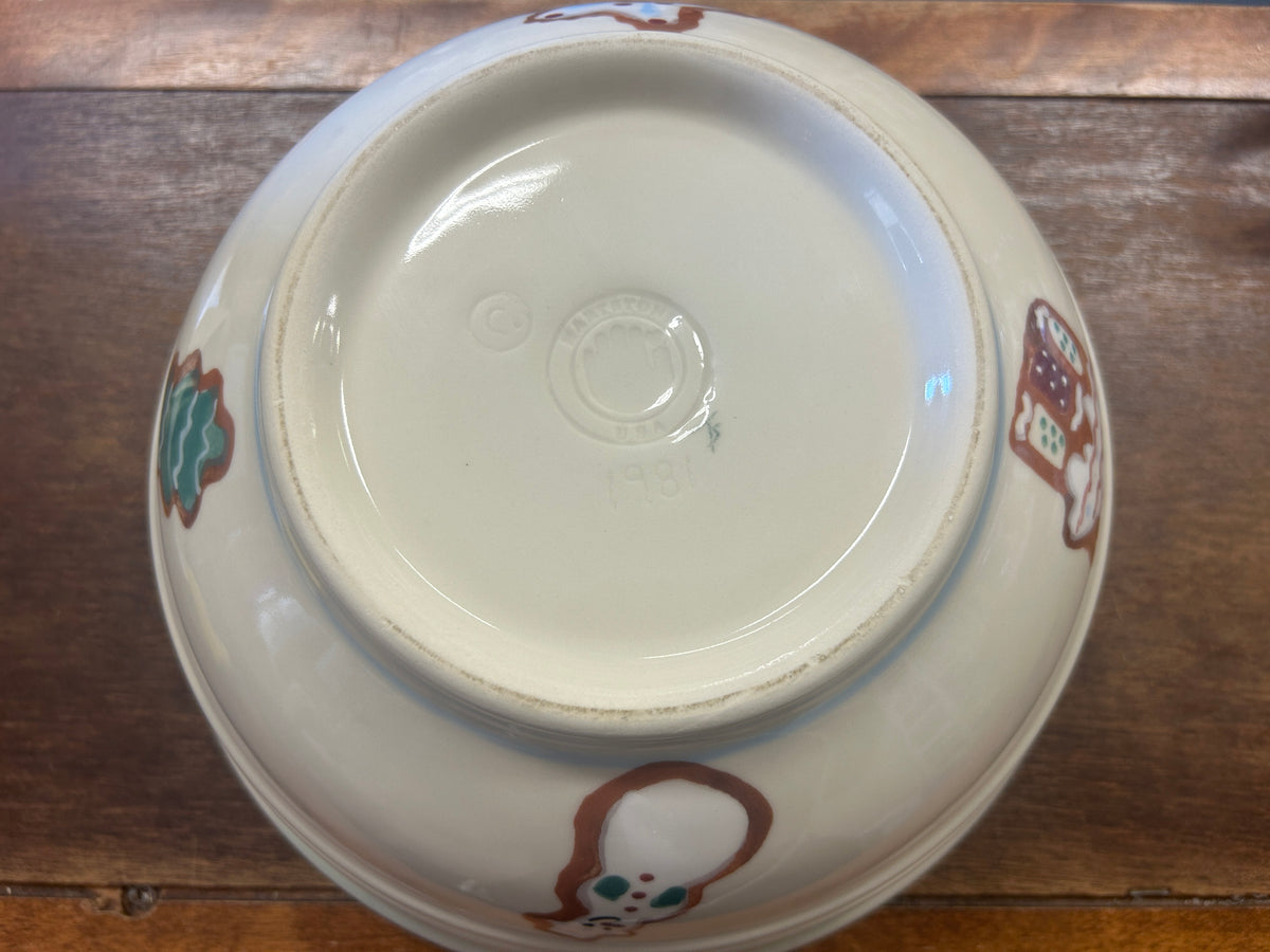 Red Green White Hartstone RARE Gingerbread Star Bowl, 11"