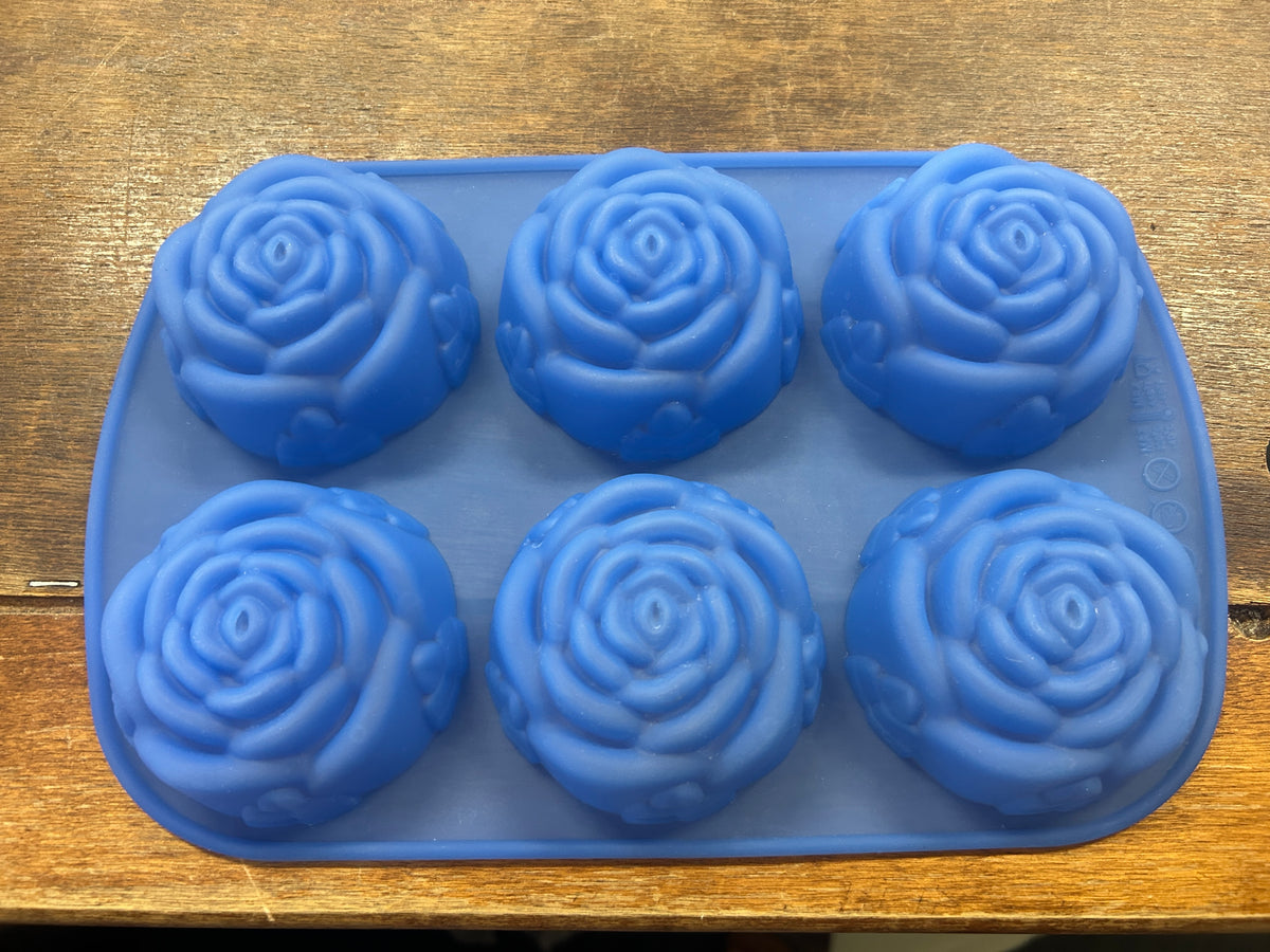 Blue Rose Silicone Muffin Blue, 11"