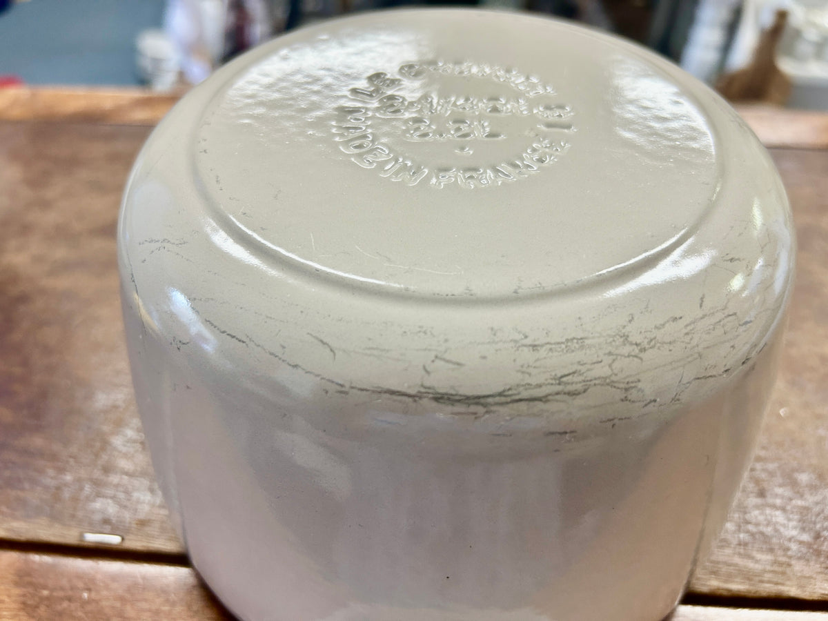 Le Creuset White 2 .25 QT Sauce Pan France, 2.25 QT