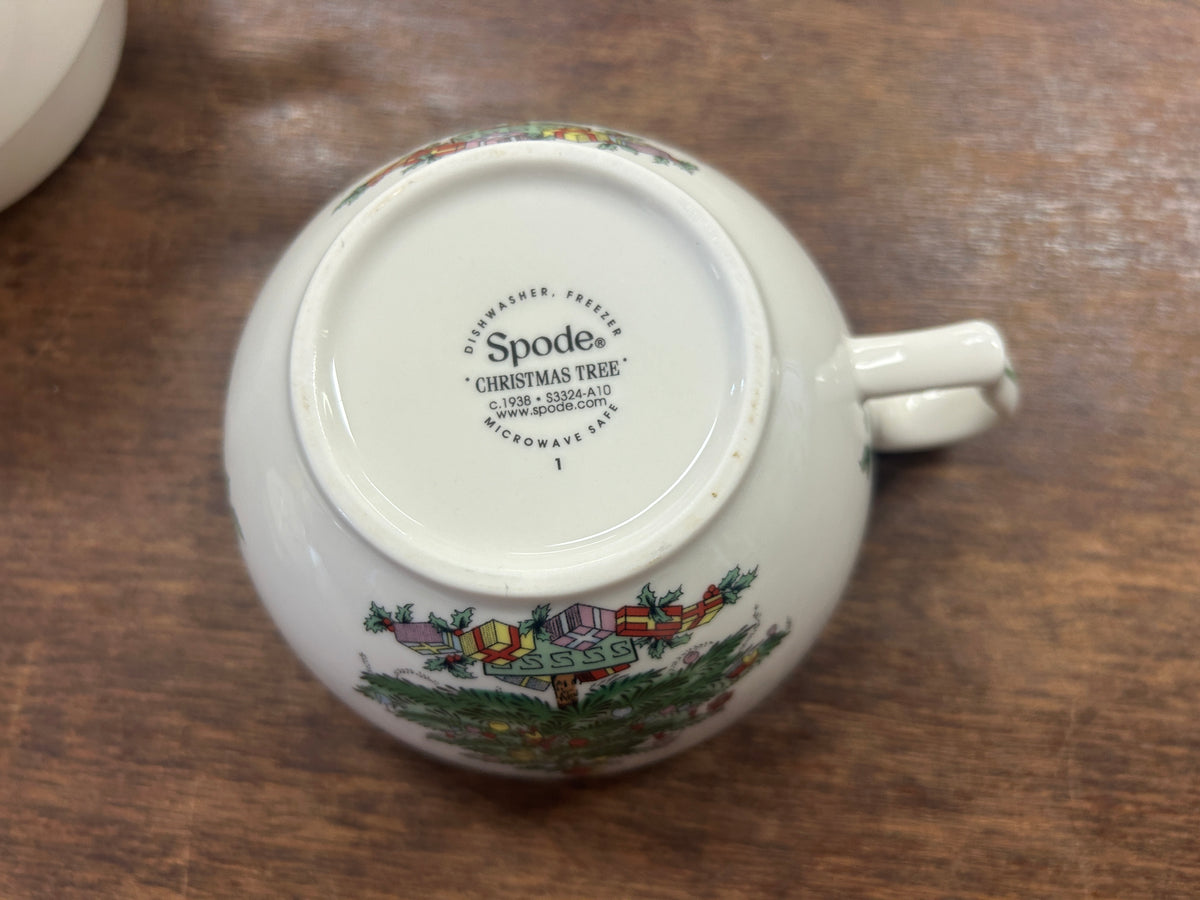 Red Green White Spode Christmas Tree 3 Pc Tea Pot, 7"