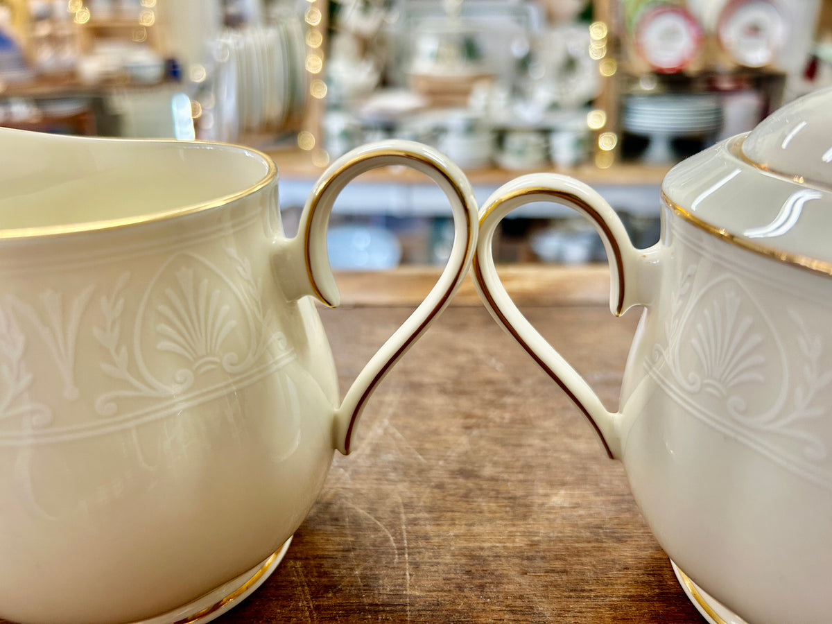 Cream Lenox Courtyard Gold Sugar & Creamer, 5"