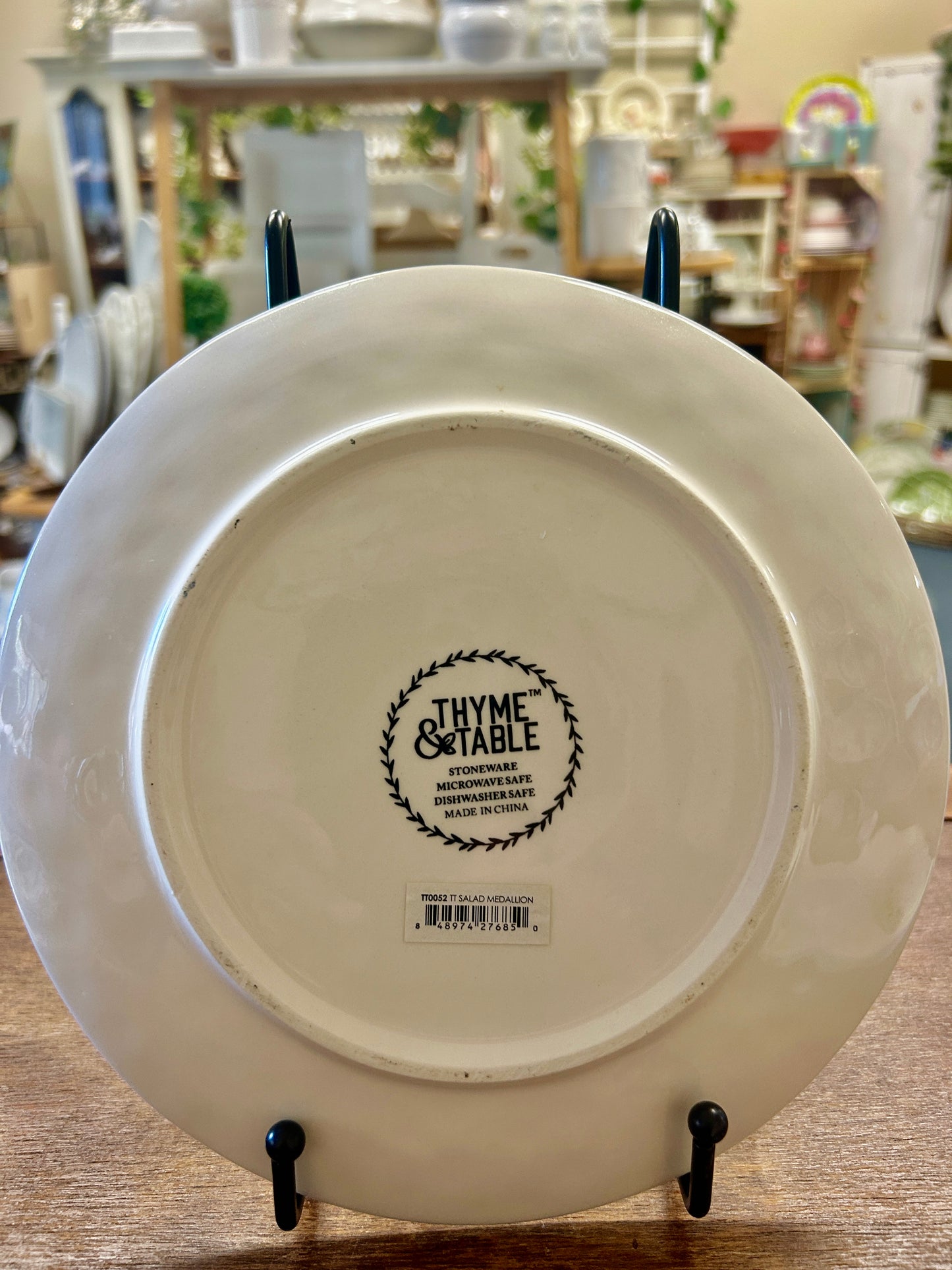 Black & white Thyme & Table Medallion Black & White Plate, 8 1/4"