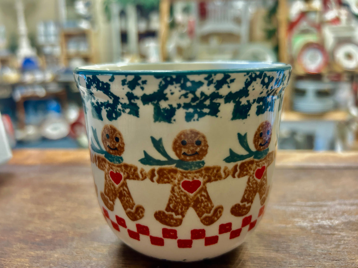 Red Green White Tienshan Gingerbread Man Mug, 3 3/4"