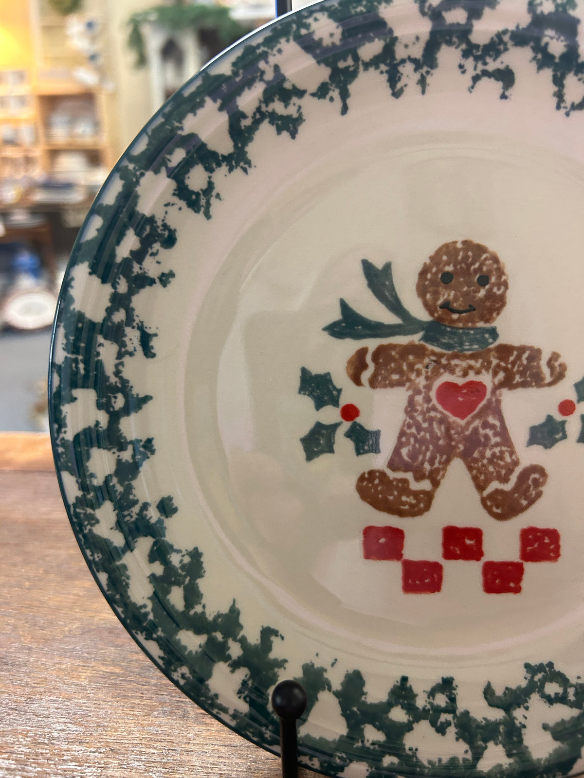 Red Green White Tienshan Gingerbread Man Plate, 7 3/4"