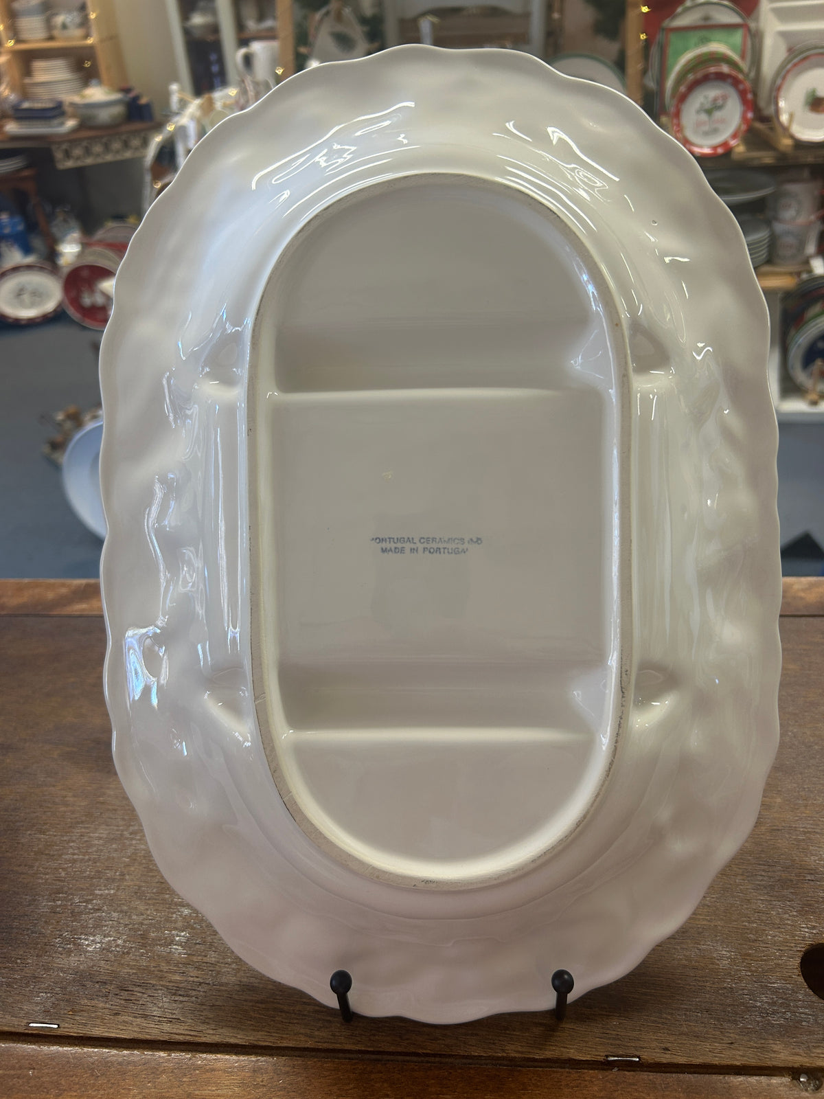 Ceramica White 3 Section Portugal, 15"