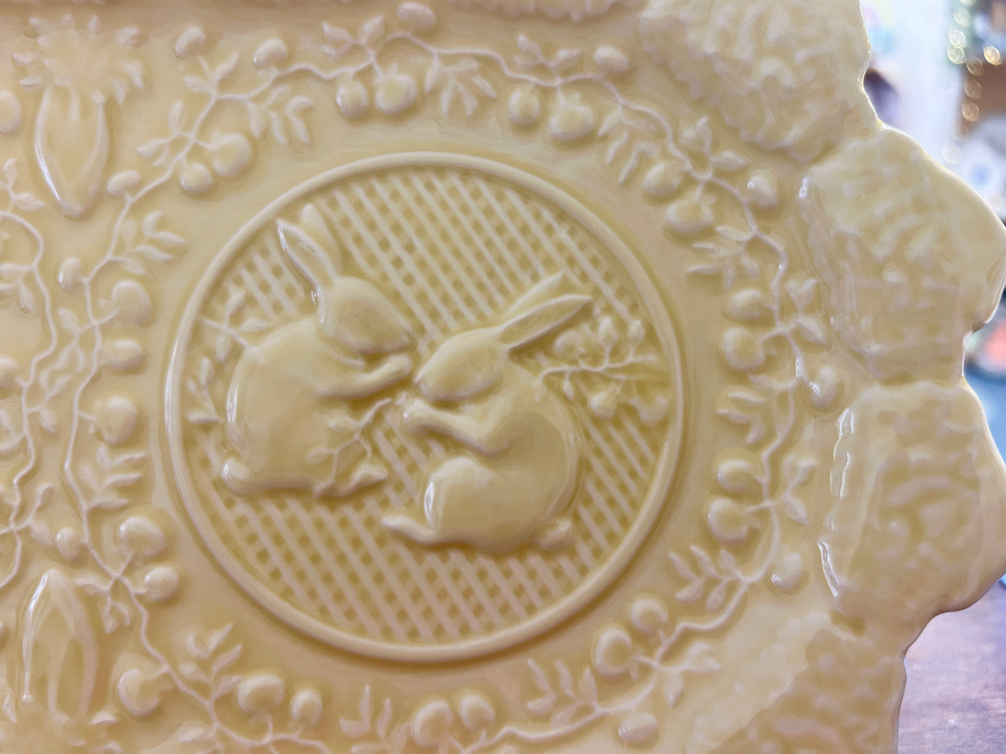 Yellow Bordallo Pinheiro Bunny Platter Portugal, 13"