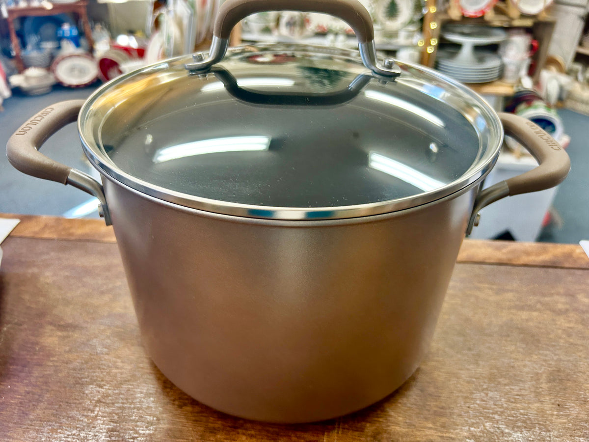 Circulon NEW Champagne 8 QT Stock, 8 QT