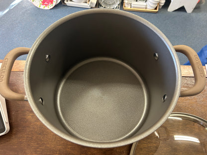 Circulon NEW Champagne 8 QT Stock, 8 QT