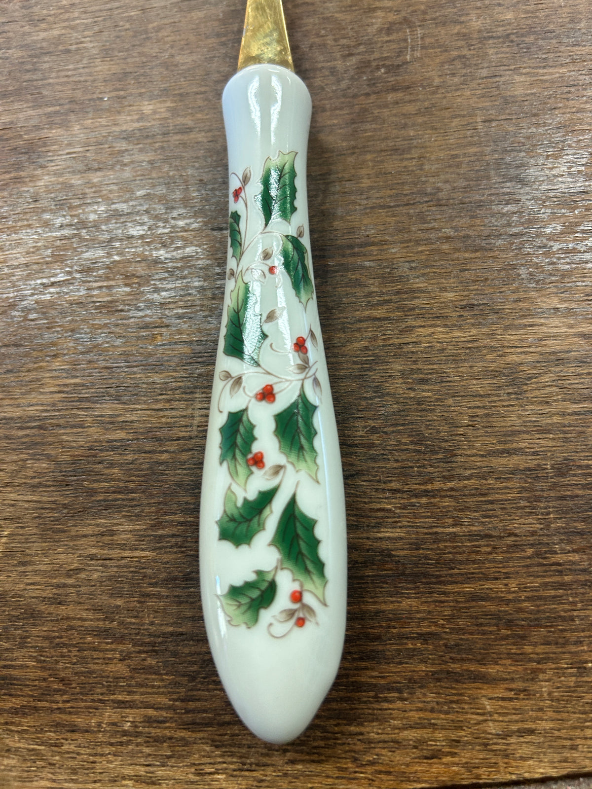 Red Green White  Holly Berries Cheese Slicer, 9 1/2"