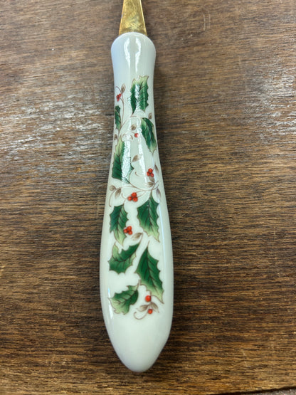 Red Green White  Holly Berries Cheese Slicer, 9 1/2"
