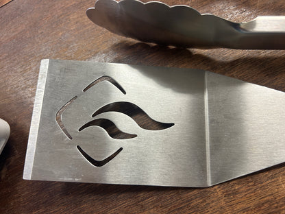 Stainless spatula blade with engraved flame logo