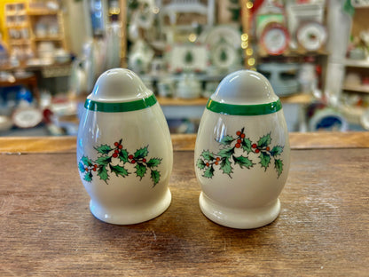 Red Green White Spode Christmas Tree S & P England, 3"