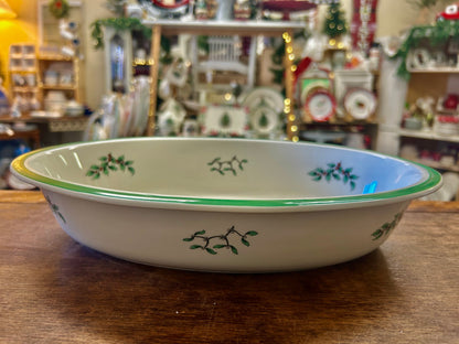 Red Green White Spode Christmas Tree Oval Bowl/Baker, 12 3/4"
