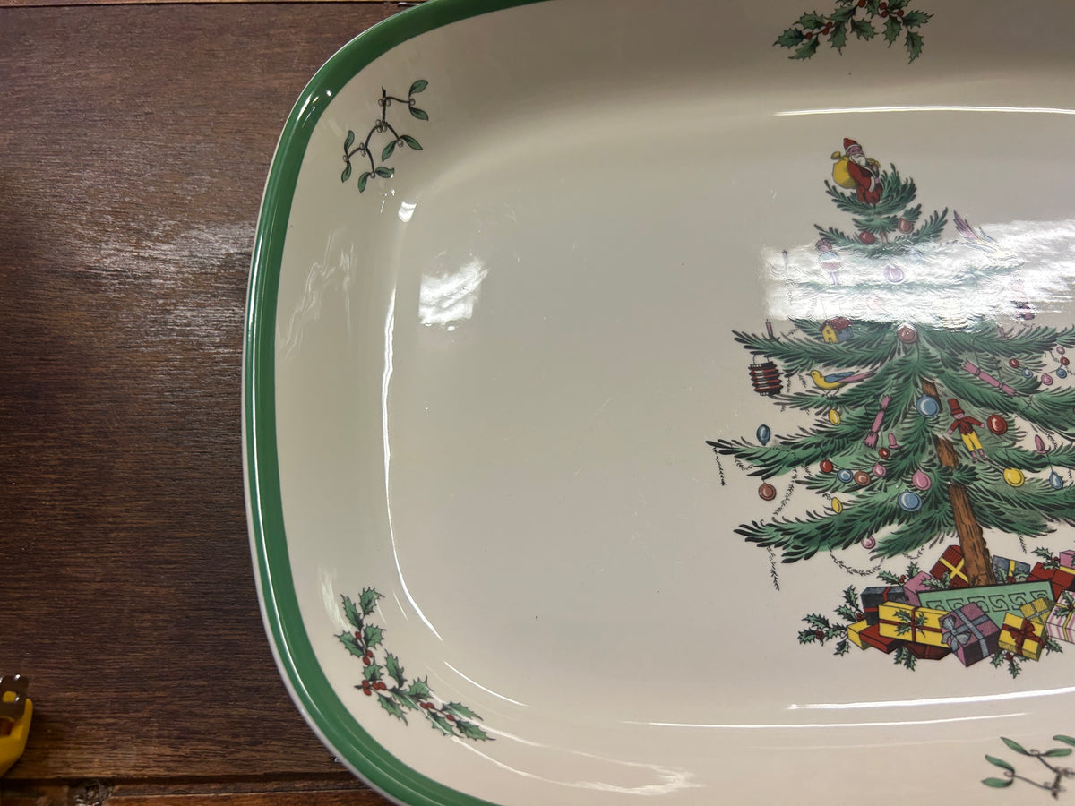 Spode baking dish corner with green rim, holly detail and tree scene
