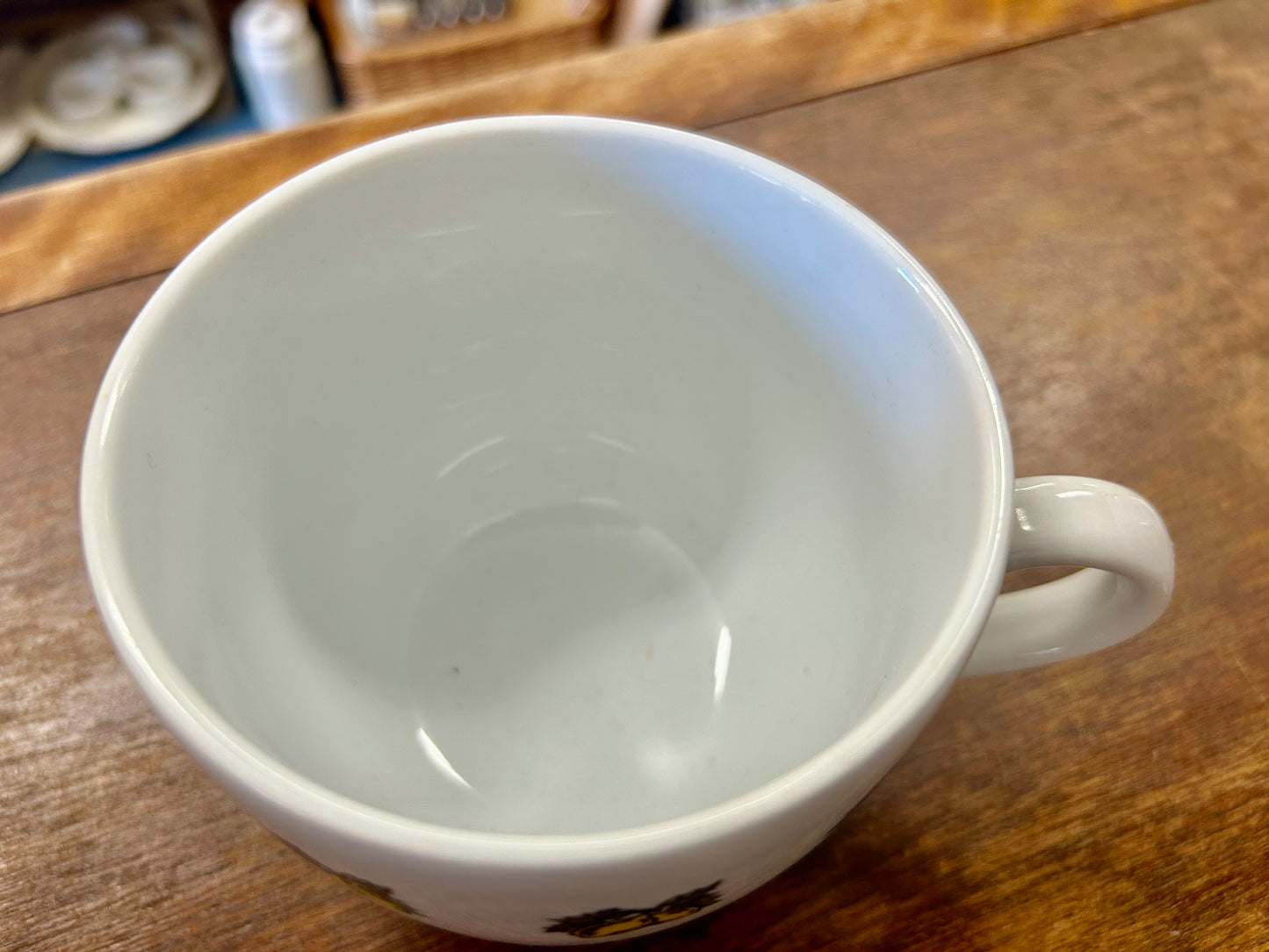 Yellow Zsolnay Vintage Lemons Mug Hungary, 16 ounces