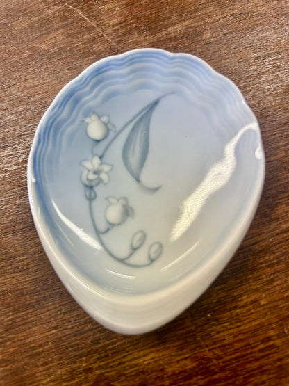 Blue Bing & Grondahl Lily of the Valley Dish Denmark, 3 1/2"