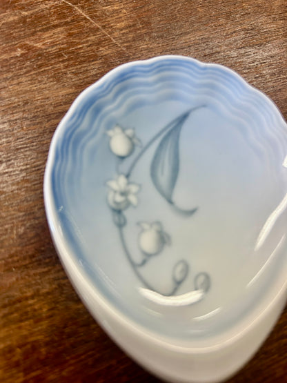 Blue Bing & Grondahl Lily of the Valley Dish Denmark, 3 1/2"