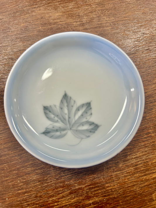 Gray Bing & Grondahl Falling Leaves Plate Denmark, 3 1/2"