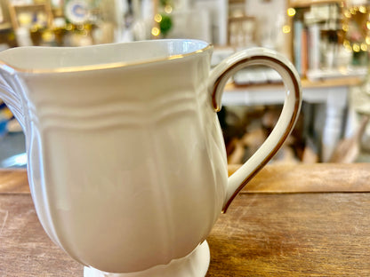 White Mikasa Antique Gold Sugar & Creamer