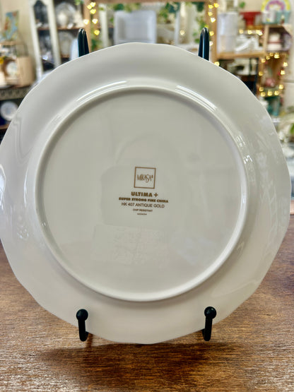 Mikasa Antique Gold Plate, 8 1/2"
