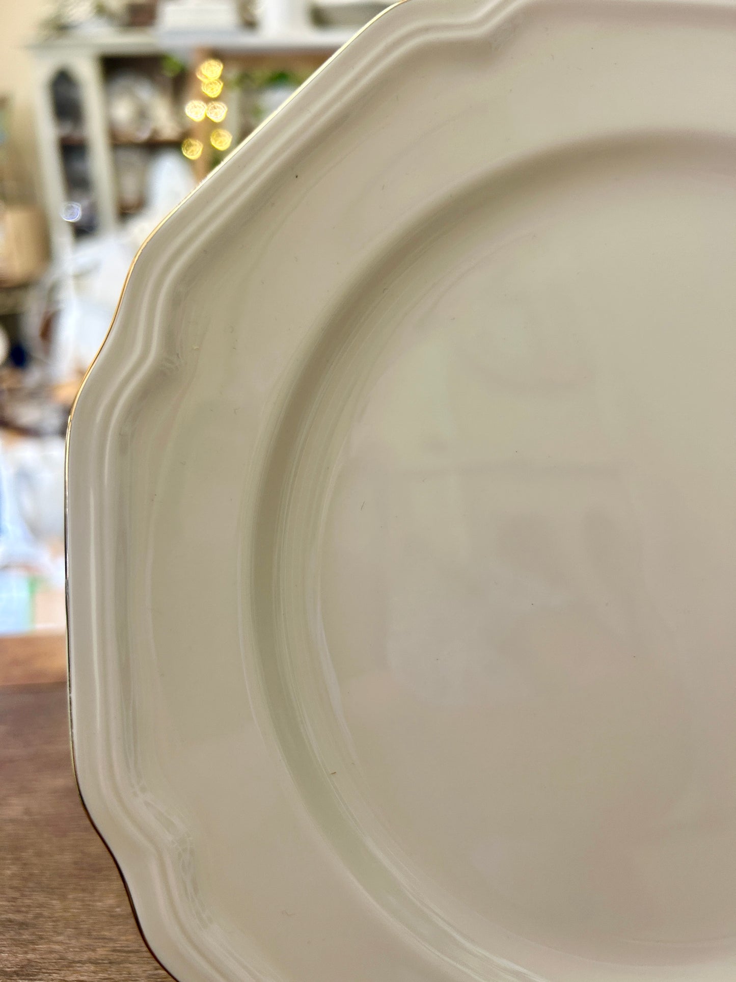 Mikasa Antique Gold Plate, 8 1/2"