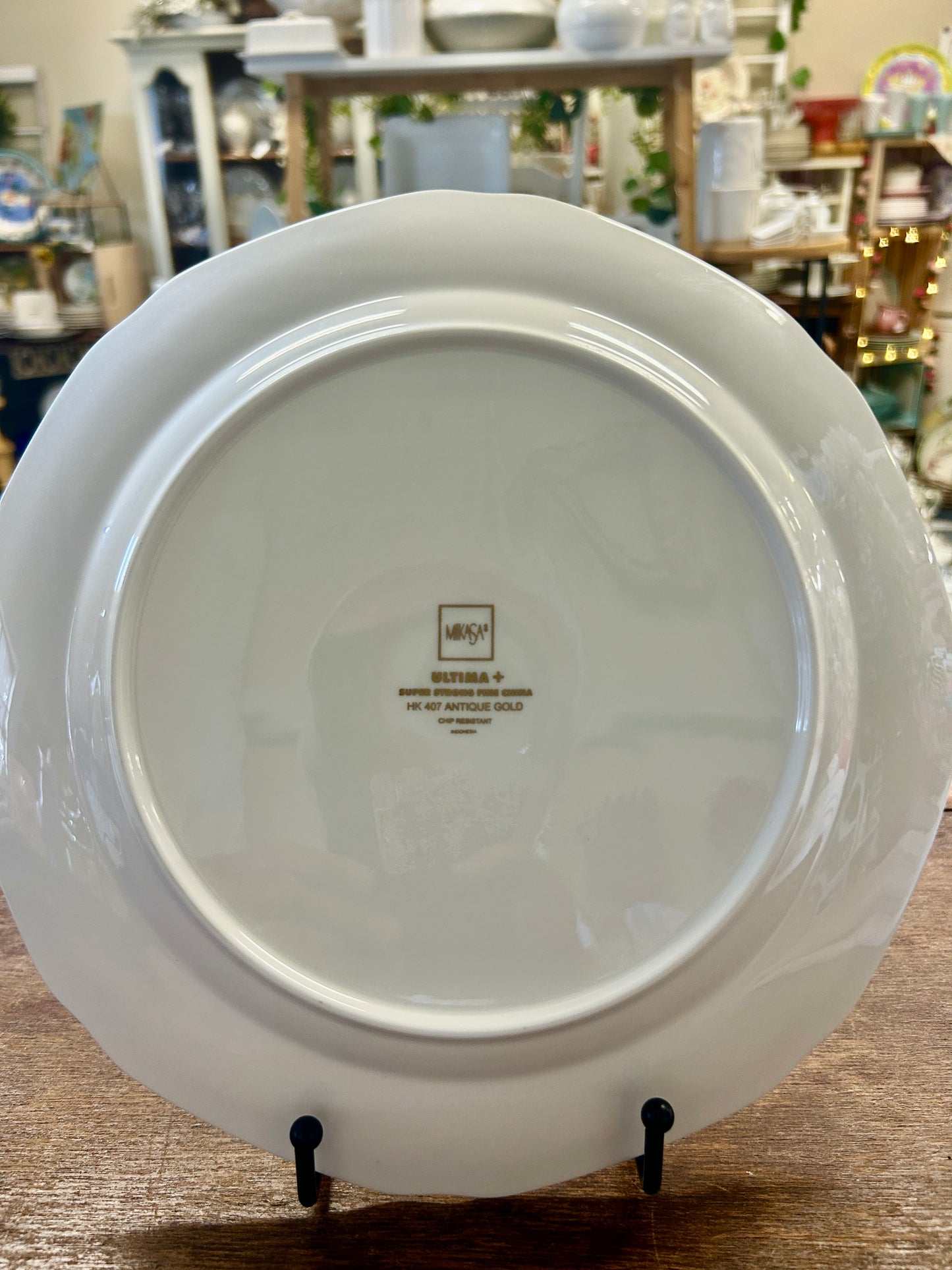 White Mikasa Antique Gold Dinner Plate, 10 3/4"