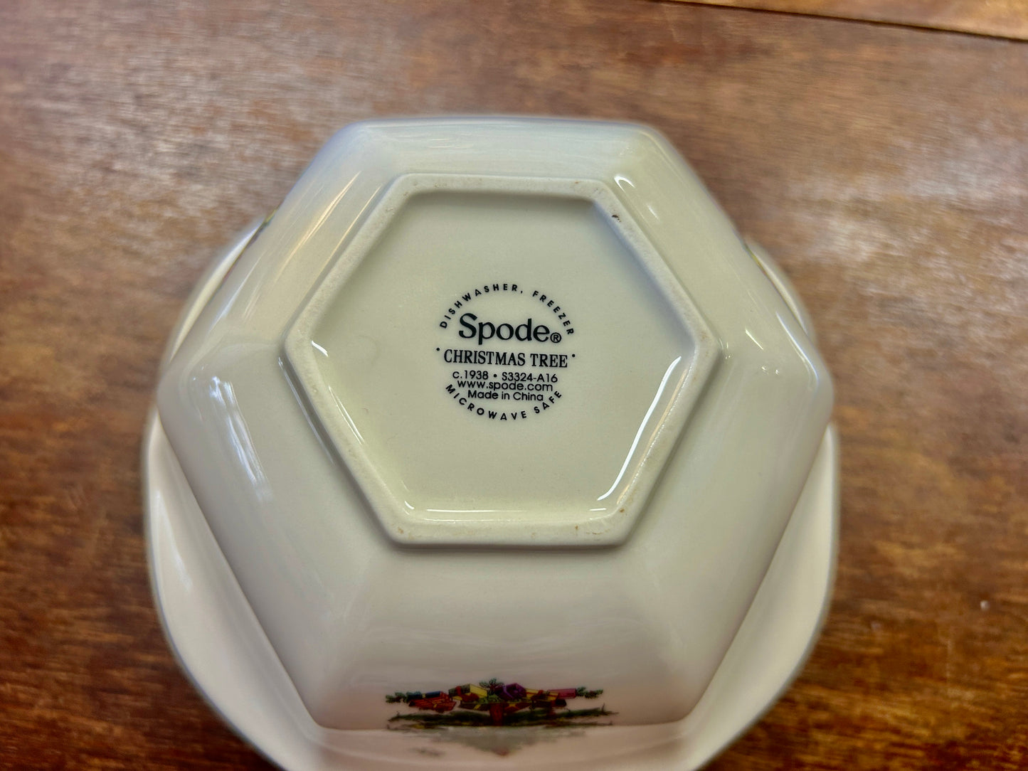 Red Green White Spode Christmas Hexagonal Bowl, 7"