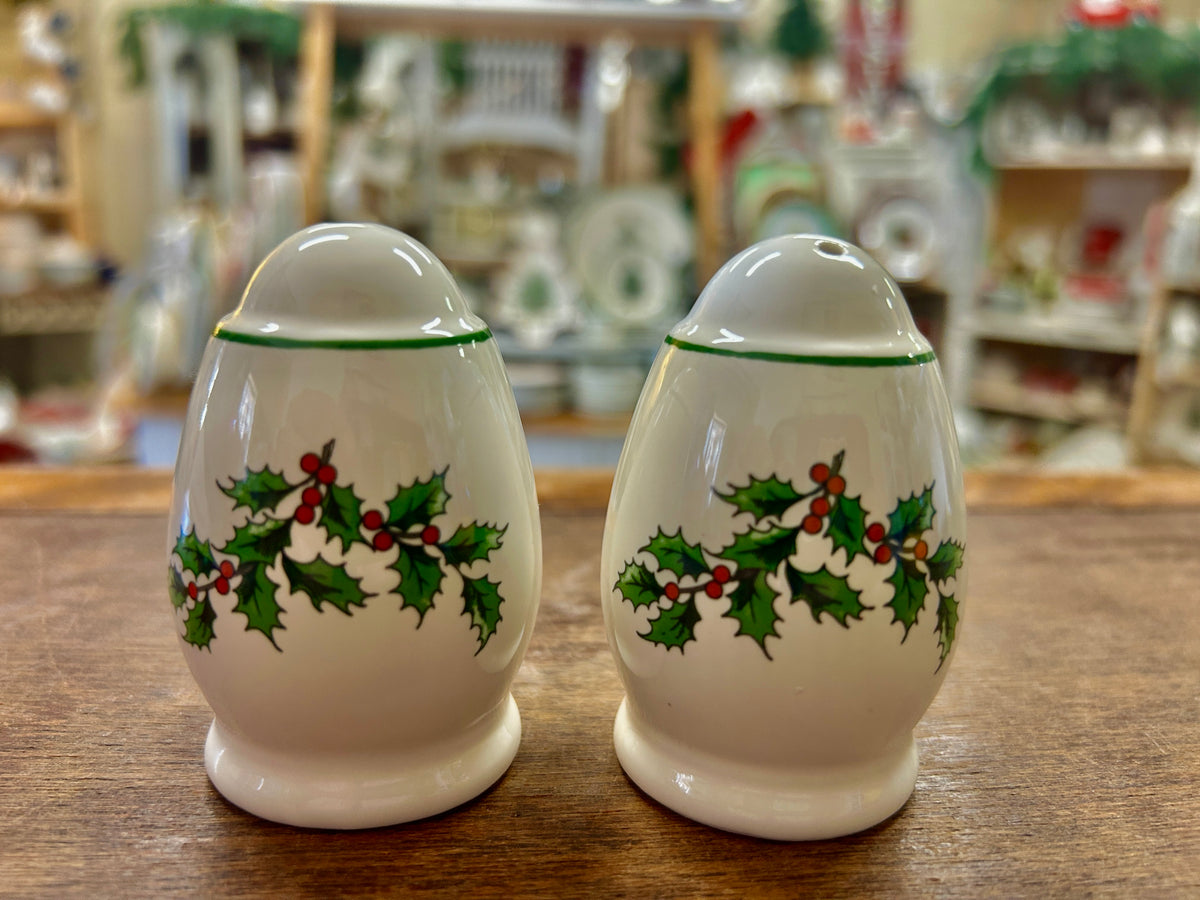 Spode Christmas Tree ceramic salt and pepper shakers with holly and berries