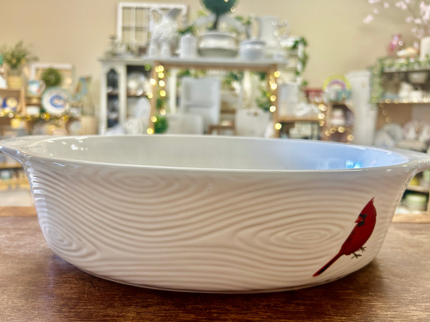 White Temptations RARE Woodland Cardinal 3 QT, 3 QT