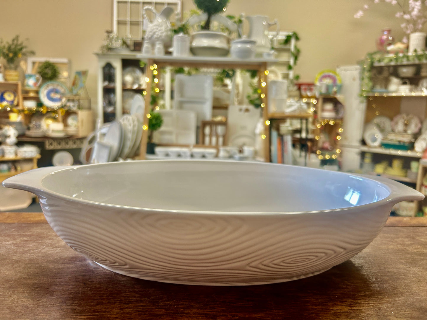 White Temptations Woodland 3 QT Oval Baker, 3 QT