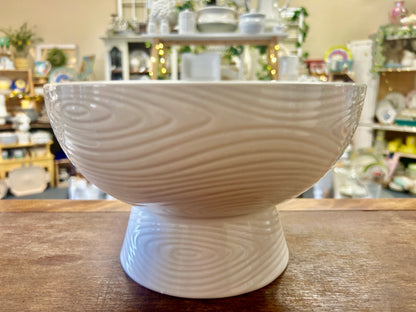 White Temptations Woodland Pedestal Bowl, 5 1/4"