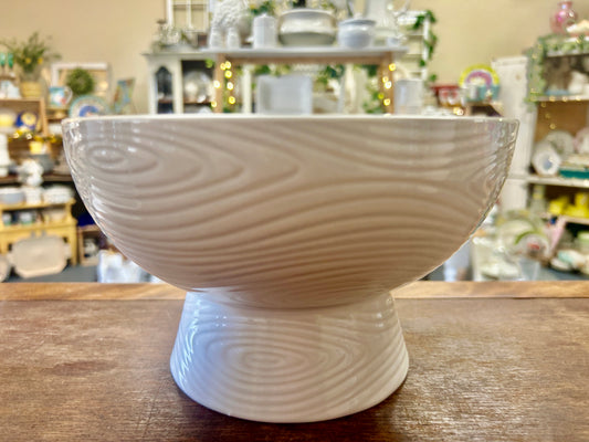 White Temptations Woodland Pedestal Bowl, 5 1/4"