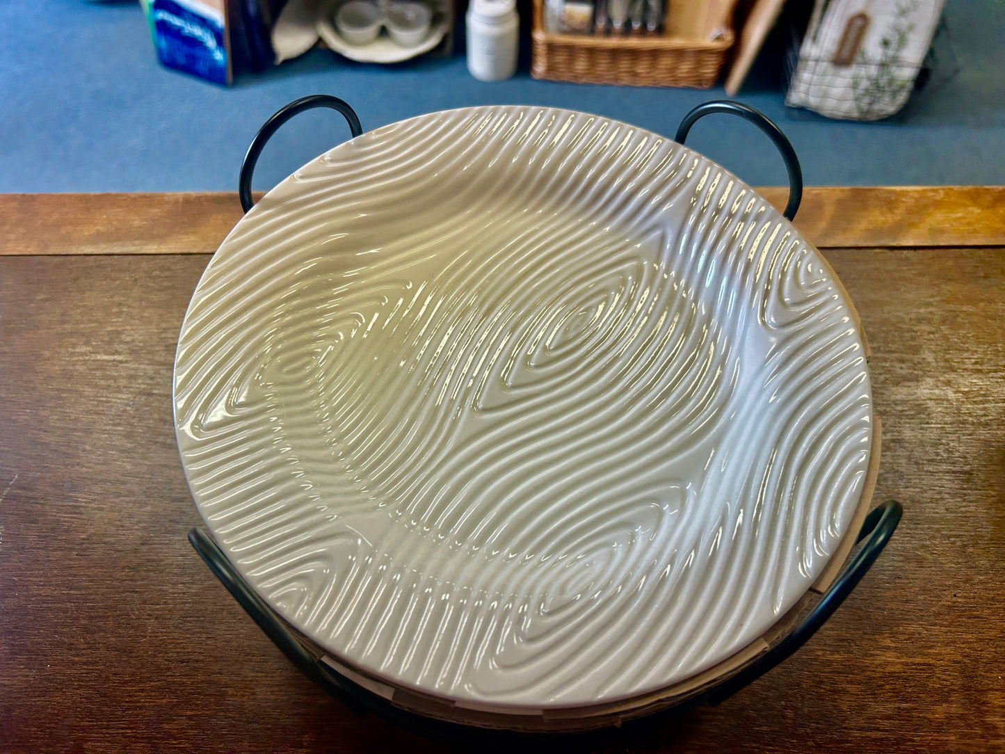 White Temptations NEW Woodland Plates & Rack, 8"
