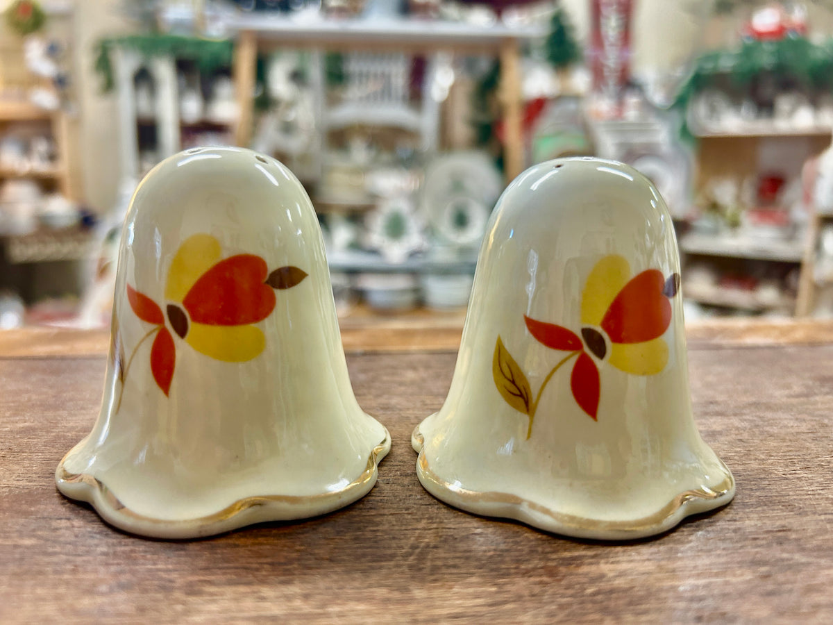 Ceramic autumn leaf salt and pepper shakers, two-tone yellow and red leaf design