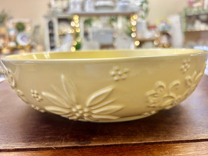 Temptations Yellow Party Bowl, 2 QT
