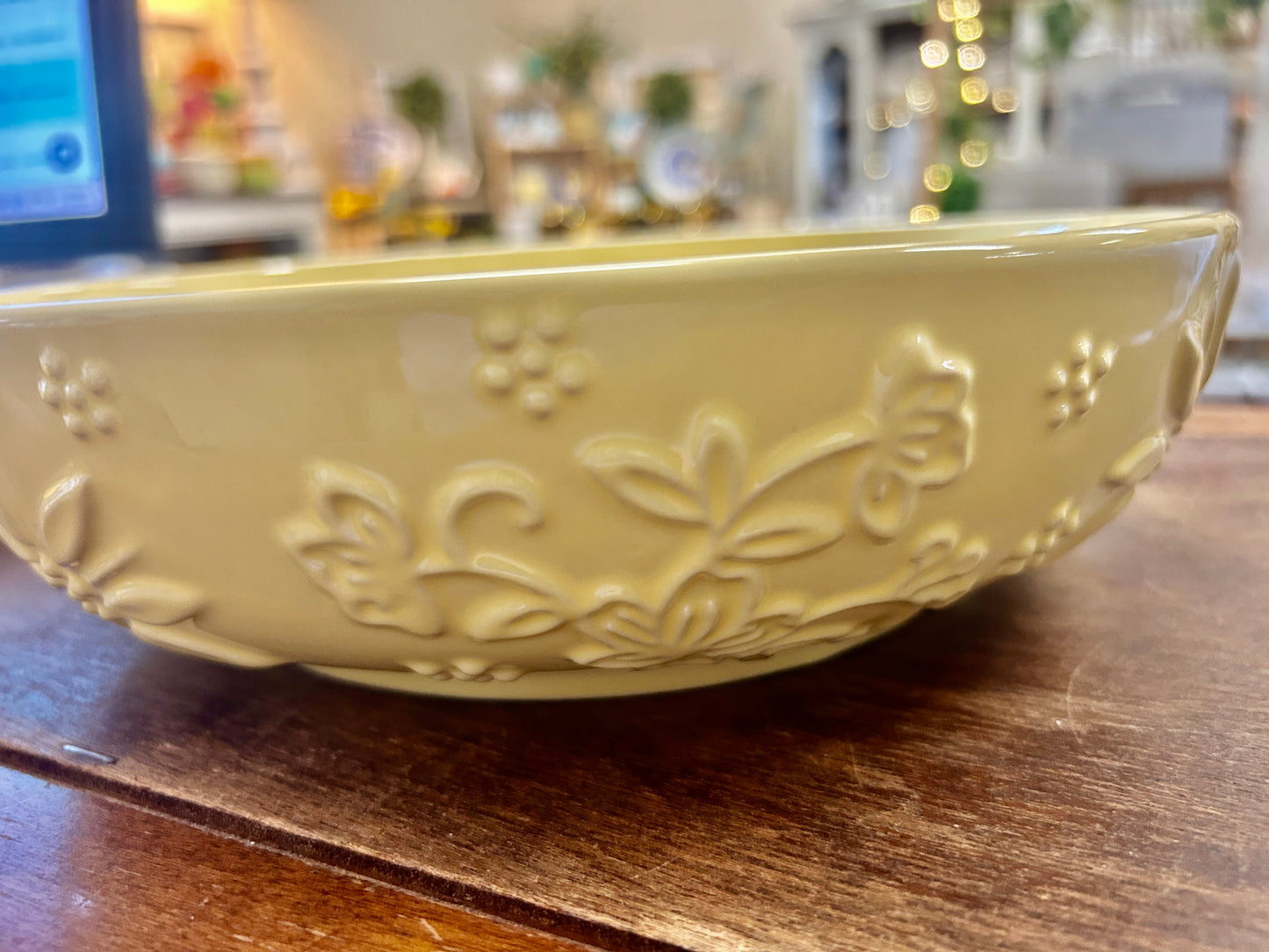 Temptations Yellow Party Bowl, 2 QT