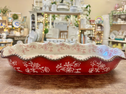 Red Temptations Floral Lace 2 QT Baker, 2 QT