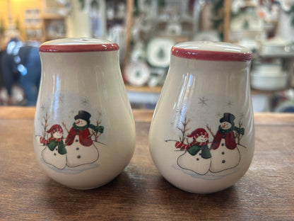 Red Green White Royal Seasons Snowman S & P, 3 1/4"