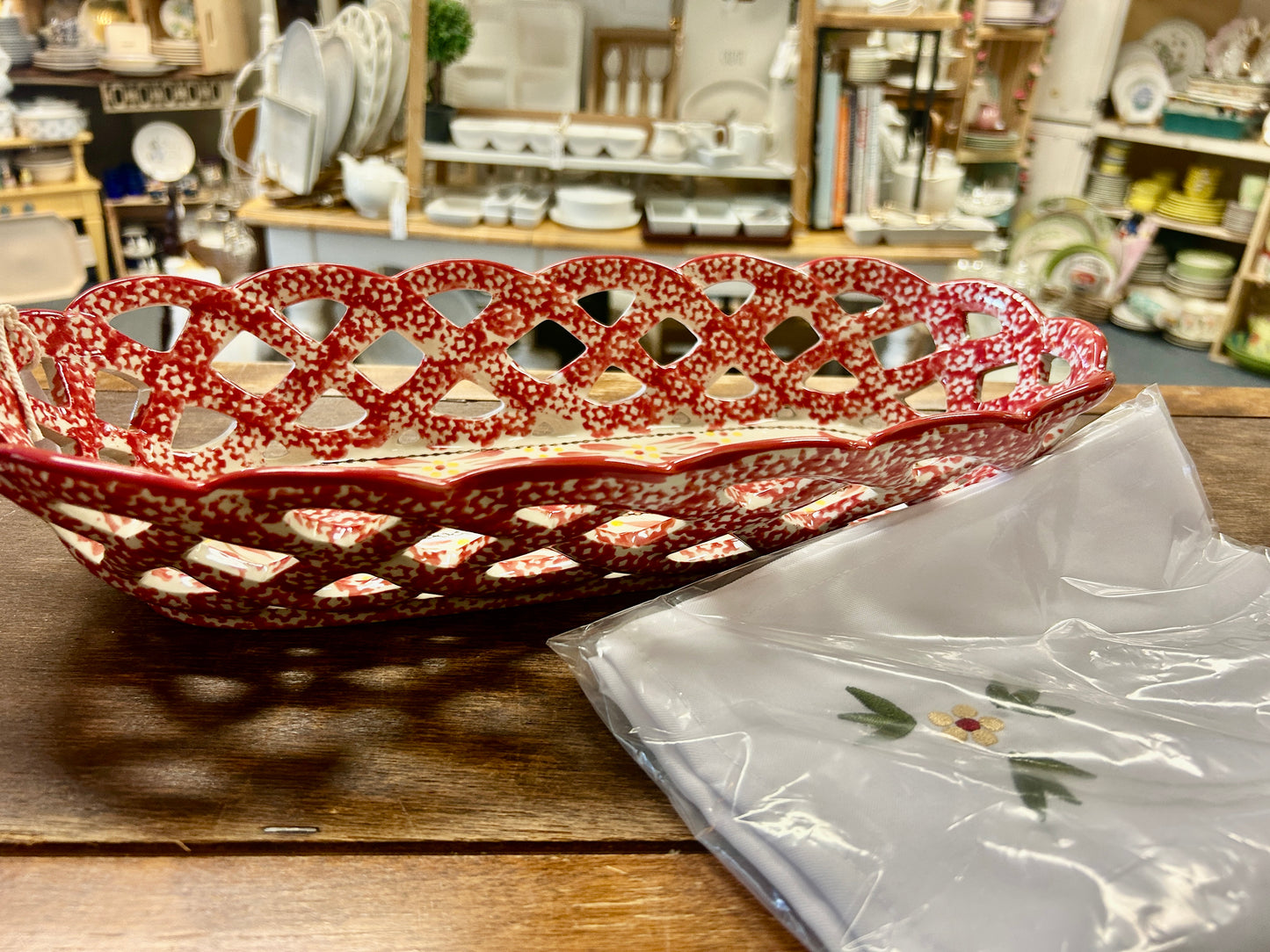 Red Temptations Old World Basket & Napkin, 14"