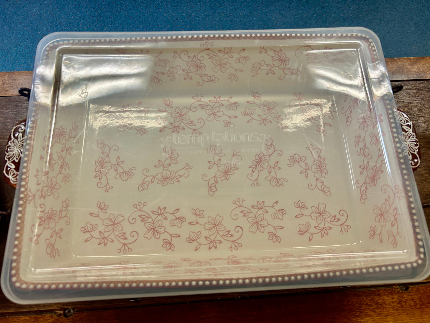 Red Temptations Floral Lace Baker, Lid, Rack, 13" x 9"