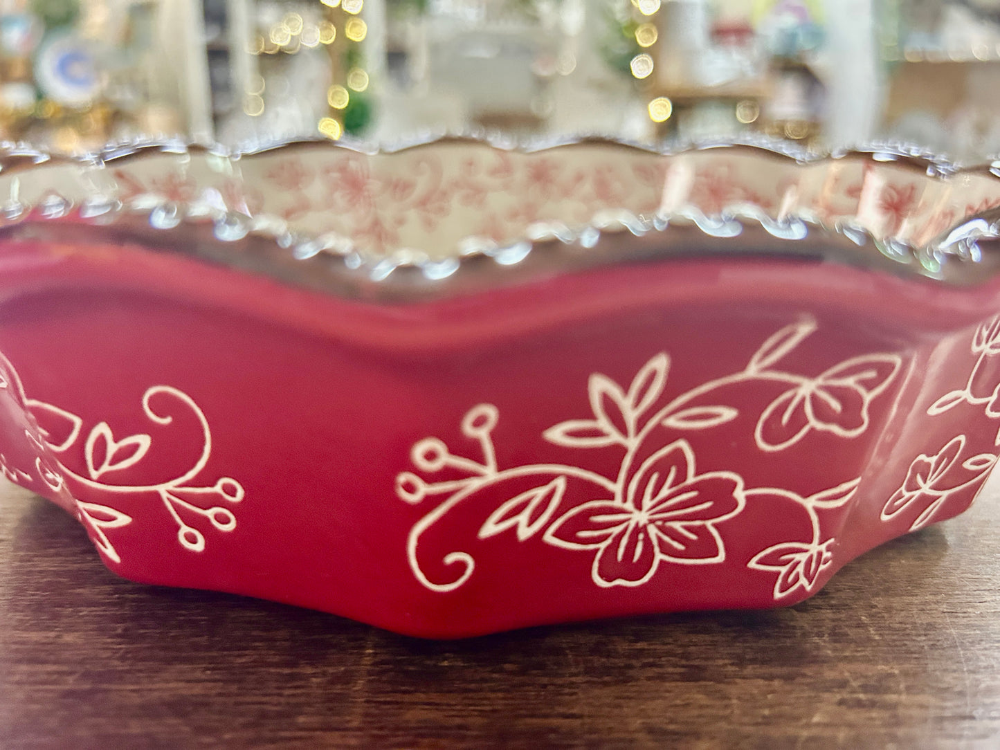 Red Temptations Baker, Lid, Rack, Bag, 9"
